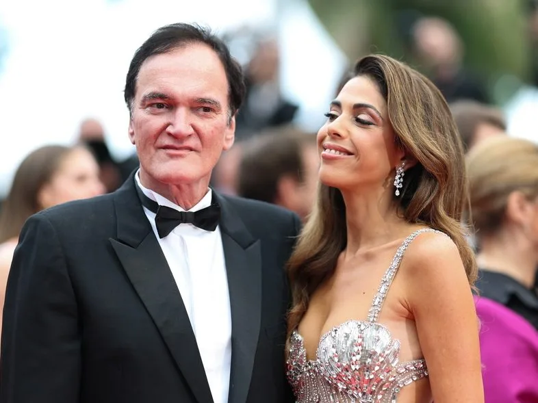 Ο σκηνοθέτης Quentin Tarantino, ο οποίος ετοιμάζει θεατρικό έργο για το West End του Λονδίνου.