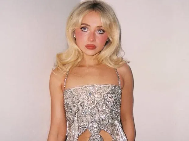 sabrina_carpenter