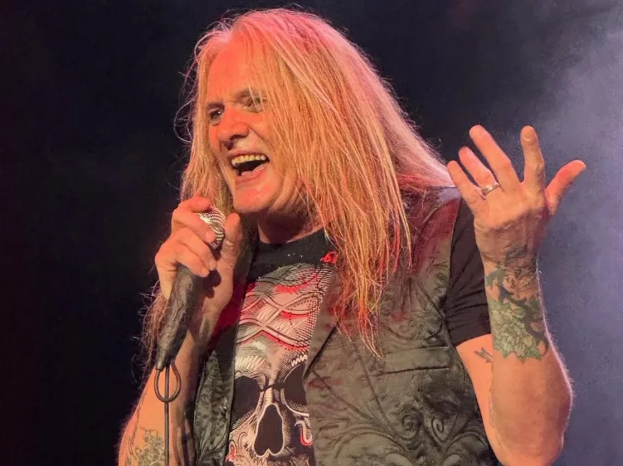 Ο Sebastian Bach, τραγουδιστής των Skid Row, σε φωτογραφία από τον προσωπικό του λογαριασμό στο Instagram.
