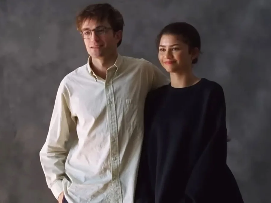 Ο Timothée Chalamet και η Zendaya πρωταγωνιστούν στην ταινία "The Drama" που προβάλλεται αυτή την εβδομάδα στους κινηματογράφους.