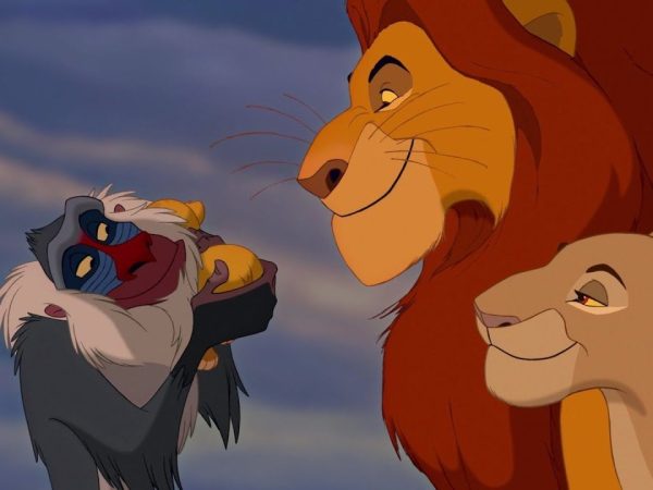 Ο τραγουδιστής του Lion King μηνύει κωμικό για λάθος μετάφραση και ζητά πάνω από 20 εκατ.