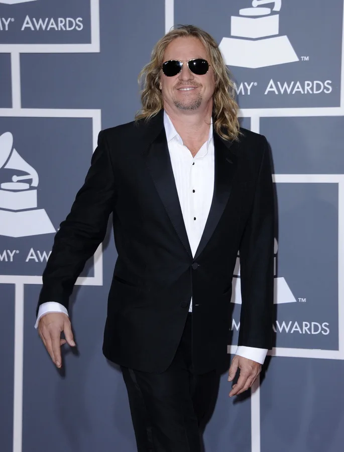 Ο ηθοποιός Val Kilmer που επιστρέφει στη μεγάλη οθόνη για την ταινία As Deep as the Grave.