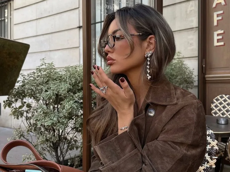 Καλλιτεχνική απεικόνιση για τα πιο ευφυή ζώδια με έμφαση στην περιέργεια και την πνευματική αναζήτηση.