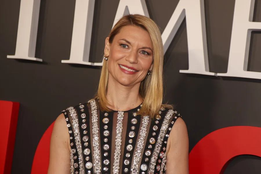 Η Claire Danes ποζάρει σε εκδήλωση για το νέο romantic drama του Netflix «Lovesick» που ήδη συζητιέται.