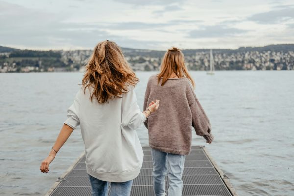 Πώς να μην τσακώνεστε με τα αδέρφια σας – 5 μυστικά για να είστε αγαπημένοι