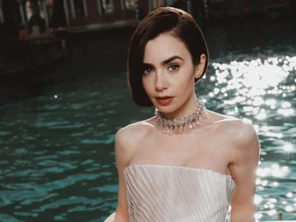 lilly_collins
