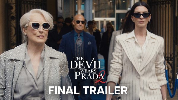 Αφίσα για την ταινία The Devil Wears Prada 2 με τρεις πρωταγωνιστές να περπατούν με κομψά ρούχα.