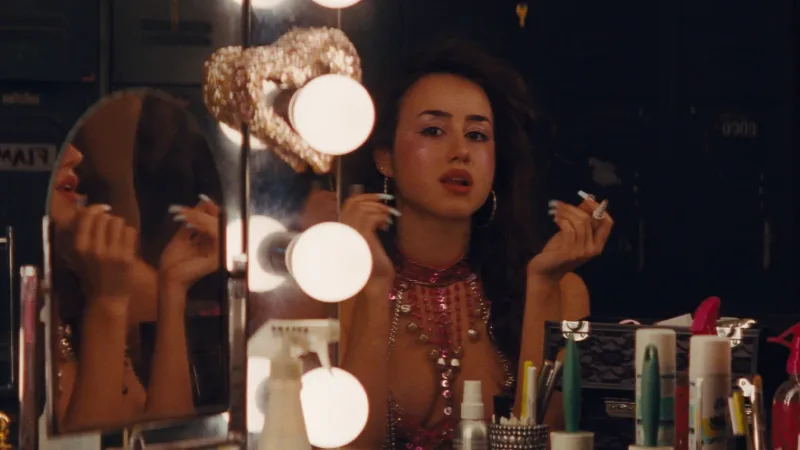 Η 3η σεζόν του Euphoria αναμένεται να φέρει νέες beauty τάσεις, όπως φαίνεται από το μακιγιάζ της ηθοποιού.