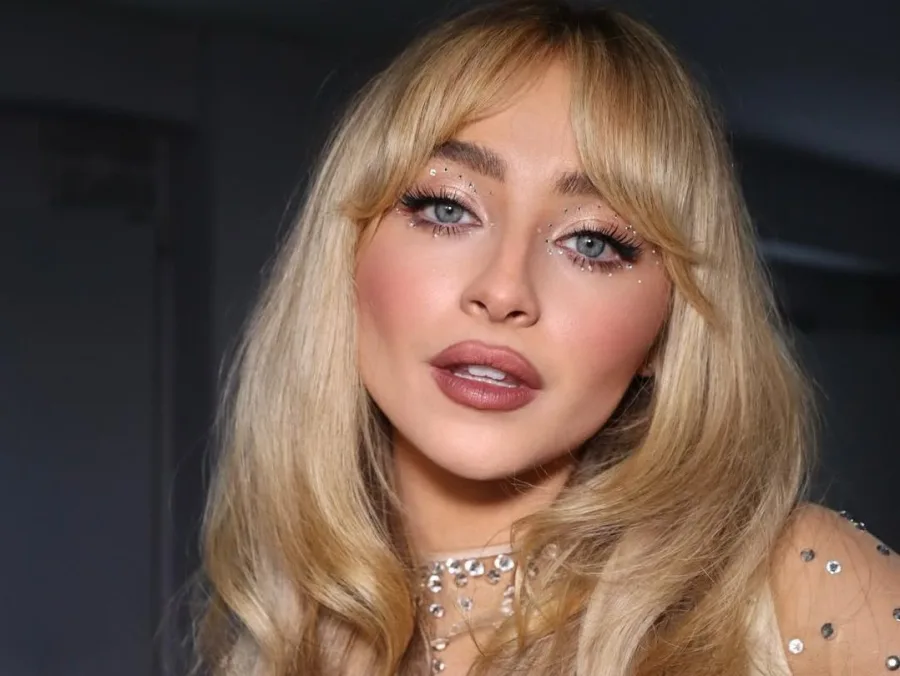 sabrina_carpenter