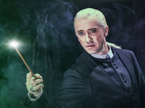 Ο Tom Felton «ξαναφορά το μαντήλι του slytherin» στο Broadway