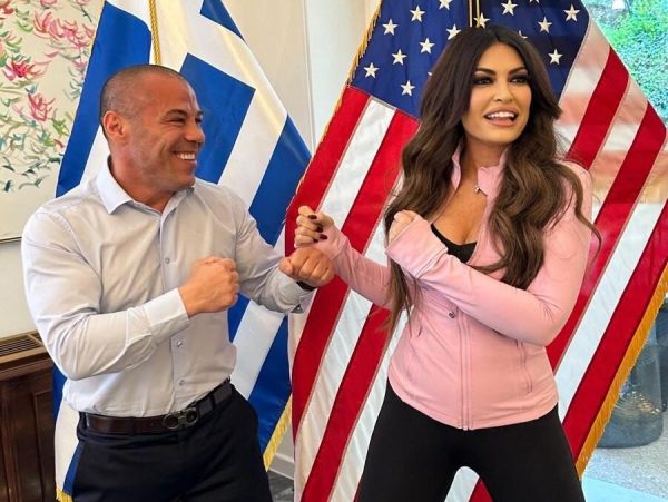Ο Μιχάλης Ζαμπίδης έδωσε… μάθημα στην Kimberly Guilfoyle – Η συνάντηση που δεν περίμενες ποτέ να γίνει!