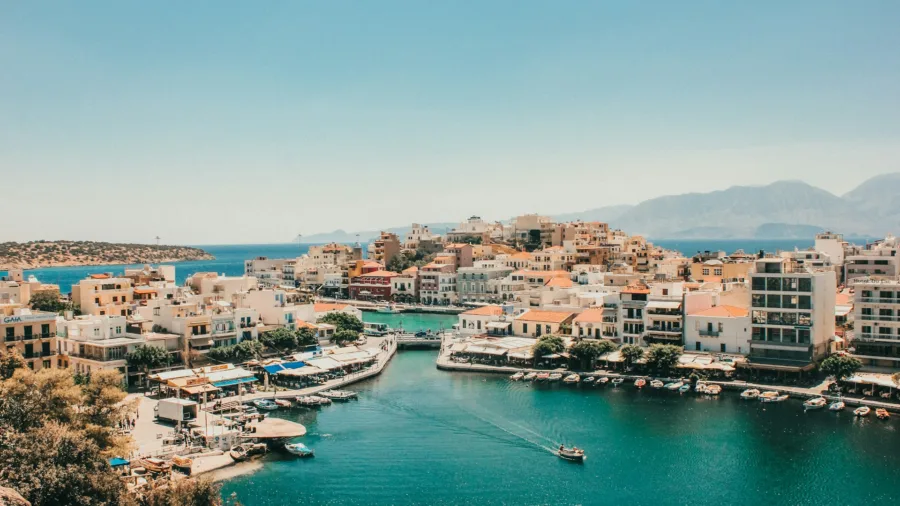 Το ελληνικό νησί Άγιος Νικόλαος στην Κρήτη, ένας από τους κορυφαίους γαστρονομικούς προορισμούς.