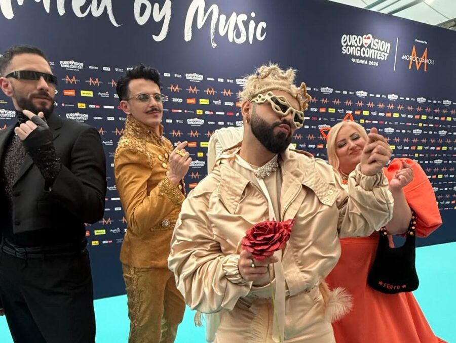 Eurovision 2026: Ξεκίνησε η μεγάλη γιορτή με το τιρκουάζ χαλί στη Βιέννη