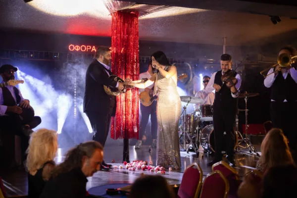 Anastasia - Spaste Ta - Backstage (4)