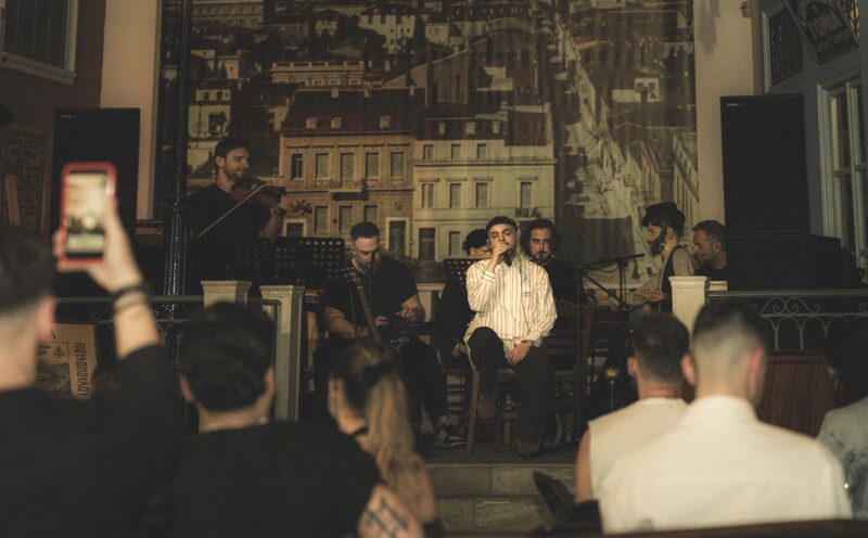 APON: Το ιδιαίτερο event για το νέο album και η διαμαντένια απονομή