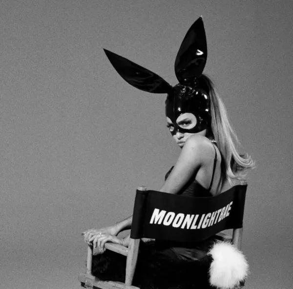 https://www.instagram.com/arianagrande/