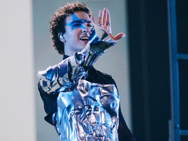 Eurovision 2026: Ο Cosmo από την Αυστρία μετέτρεψε τη σκηνή στο απόλυτο pop party