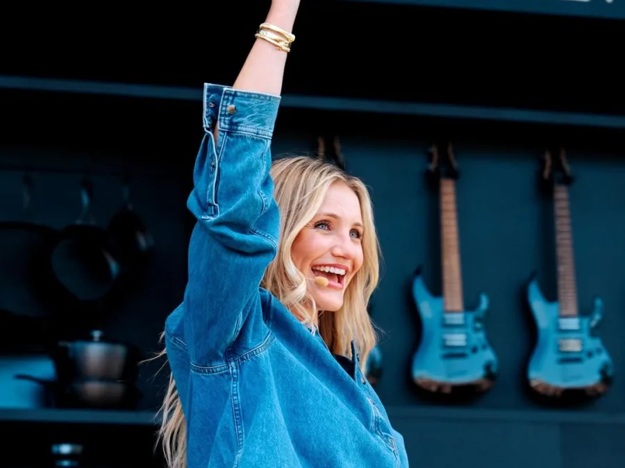 Η Cameron Diaz σε φωτογραφία από το επίσημο προφίλ της στο Instagram με αφορμή τη γέννηση του γιου της.