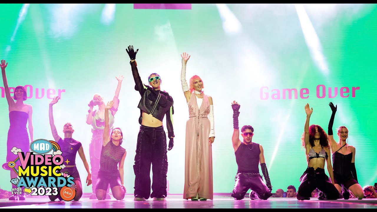 MAD VMA Flashback: ΄Όταν η Τάμτα είχε υιοθετήσει το viral trend των «Milky Pink Lips» πριν το TikTok