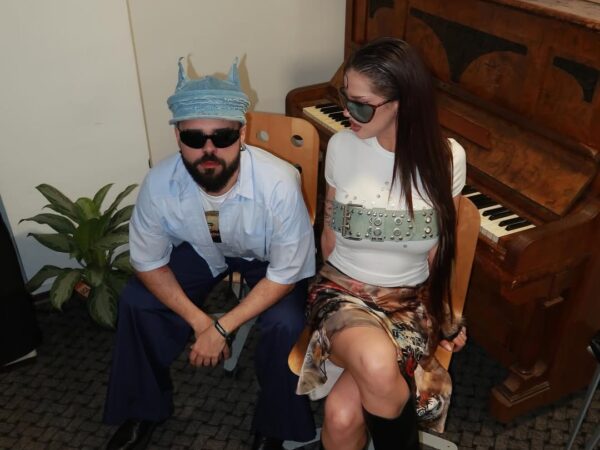«Twins»: Akylas και Dara – Το πιο αγαπητό δίδυμο της φετινής Eurovision