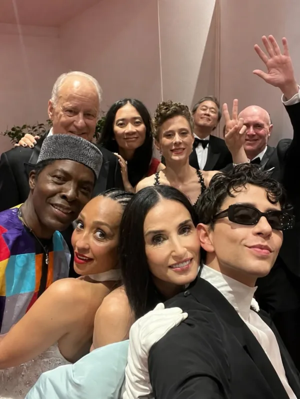 https://www.instagram.com/demimoore/