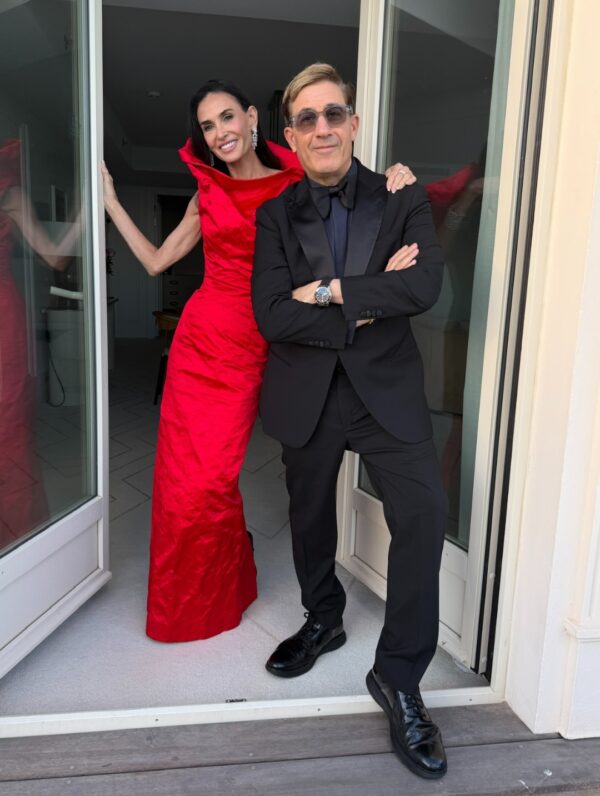 https://www.instagram.com/demimoore/