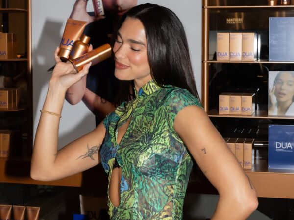 Dua Lipa: Πώς να κάνεις το απόλυτο print mixing σαν επαγγελματίας
