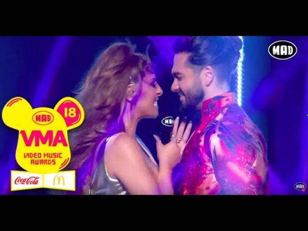 Από τα MAD VMA στα καλοκαίρια μας: Τα 3 ντουέτα της Παπαρίζου που έγιναν summer anthem