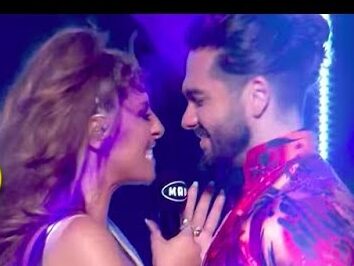 Από τα MAD VMA στα καλοκαίρια μας: Τα 3 ντουέτα της Παπαρίζου που έγιναν summer anthem