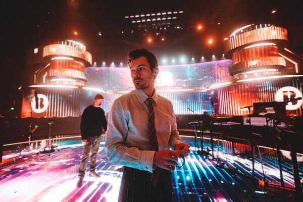 https://www.instagram.com/harrystyles/