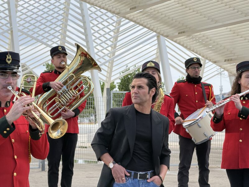 «Έτσι Έχει Μάθει»: Backstage στιγμές από το νέο του music video του Πέτρου Ιακωβίδη