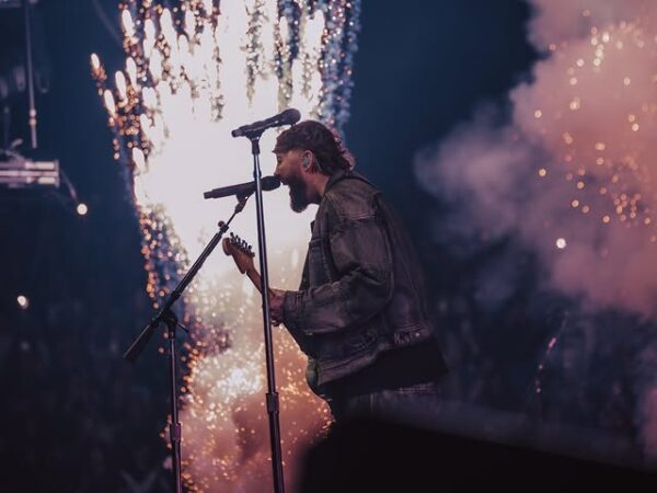 Ο James Arthur έρχεται στην Ελλάδα – Που θα ακούσουμε live το «Impossible»