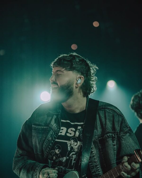 https://www.instagram.com/jamesarthur23/