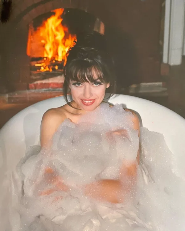 https://www.instagram.com/kaitigarbi/