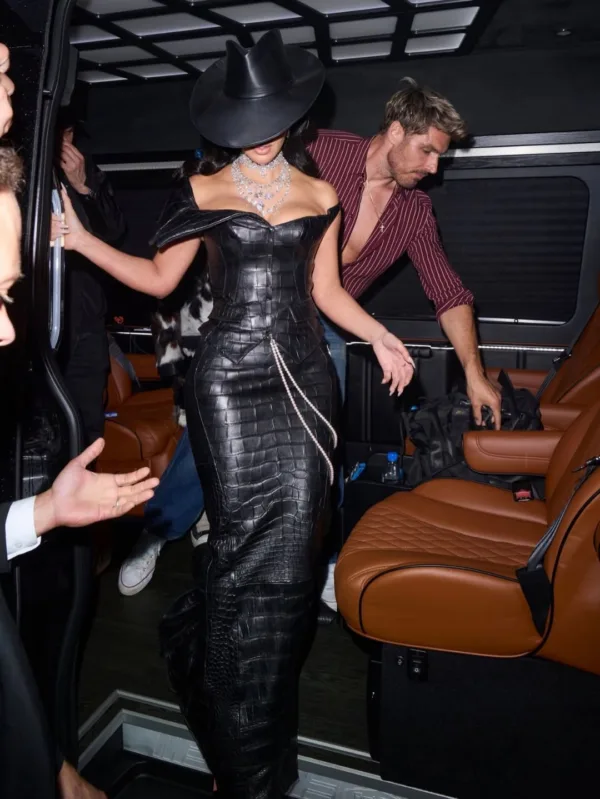 Η Kim Kardashian σε throwback φωτογραφία από τις εμφανίσεις της στο Met Gala, όπως δημοσιεύτηκε στο Instagram.