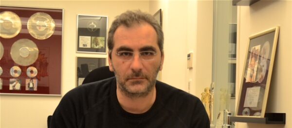 Δημήτρης Κοντόπουλος: Ποιος είναι ο Έλληνας δημιουργός που χάρισε στη Βουλγαρία την πρώτη νίκη στη Eurovision