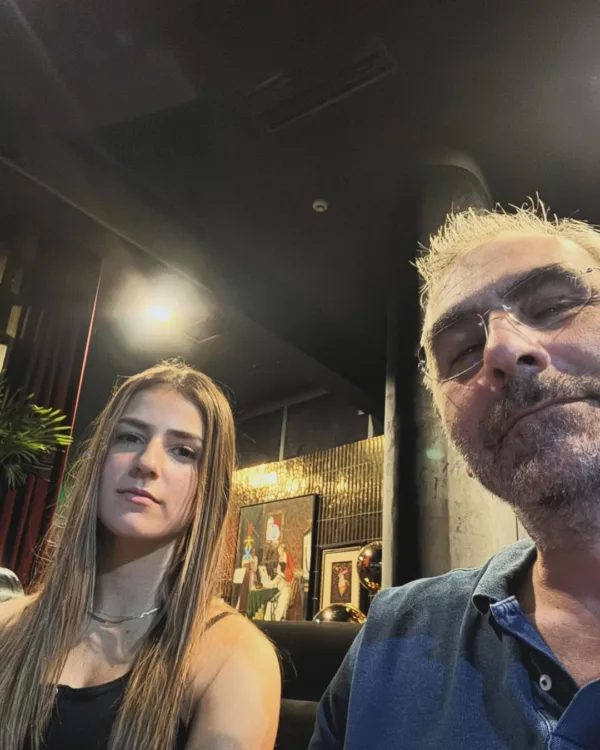 https://www.instagram.com/dimitriskontopoulos/