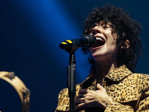 Η LP επιστρέφει με το νέο single «Shelly» – Η αληθινή ιστορία που το ενέπνευσε