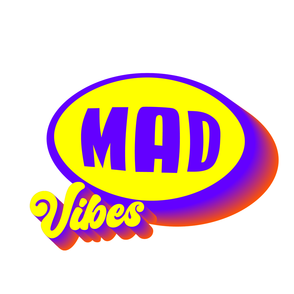 Λογότυπο Mad Vibes σε κίτρινο, μωβ και πορτοκαλί χρώμα.