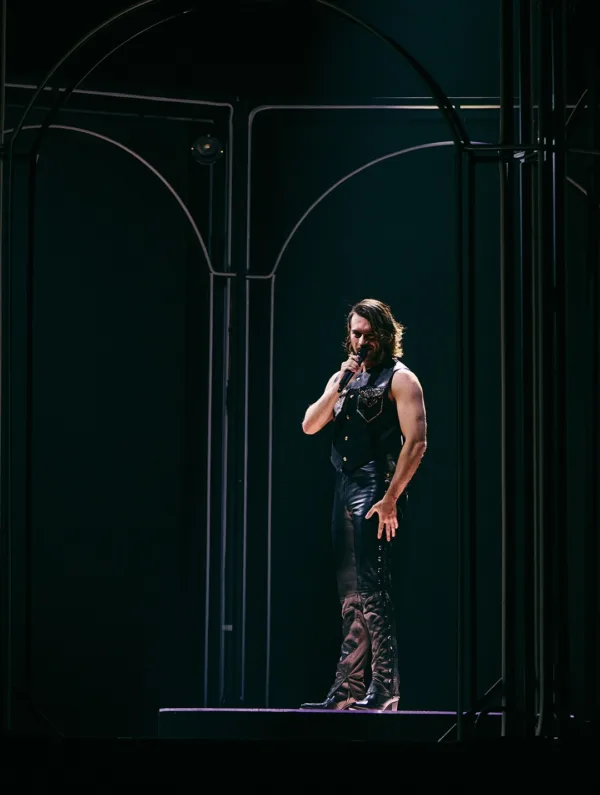 https://www.instagram.com/eurovision/