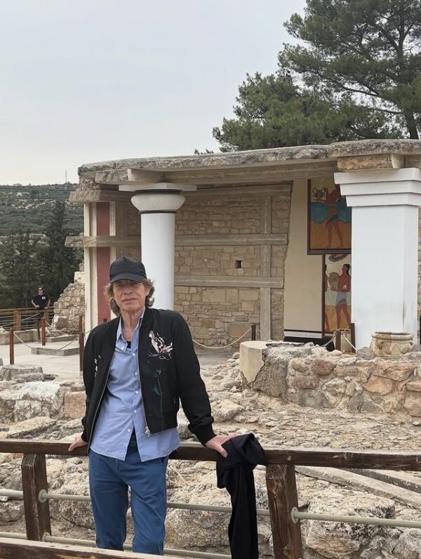 https://www.instagram.com/mickjagger/?hl=el