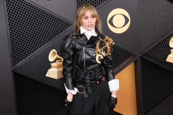 Miley Cyrus: 5 άγνωστες ιστορίες για την pop star που δεν ήξερες