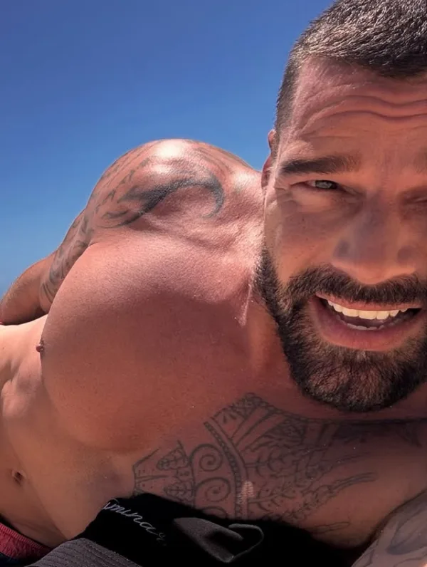 ricky martin))) (4)