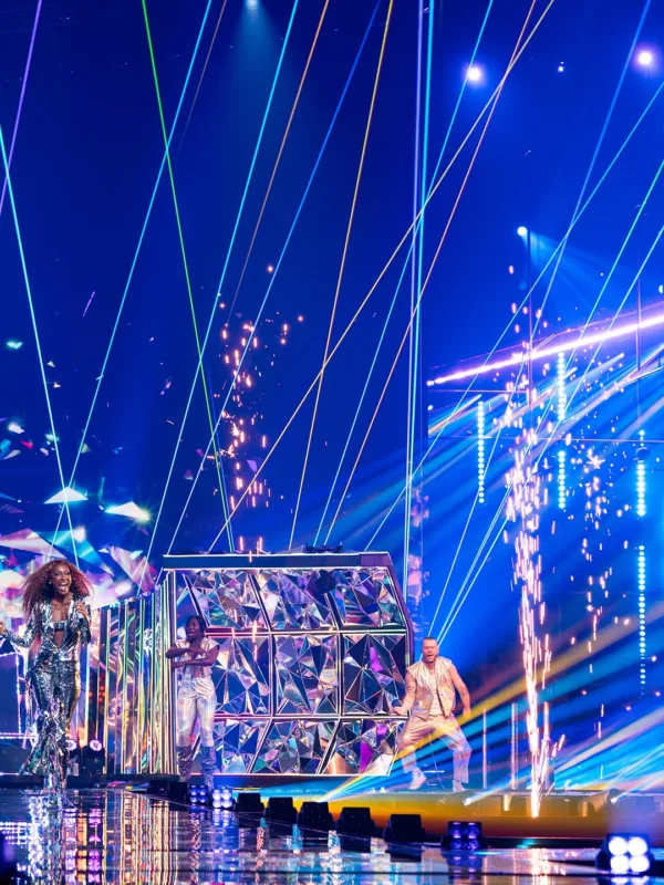 https://www.instagram.com/eurovision/?hl=el