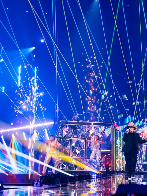 https://www.instagram.com/eurovision/?hl=el