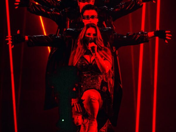 «Σε κρίση» η Σουηδία πριν τον τελικό της Eurovision 2026 – Πρόβλημα στη φωνή της Felicia