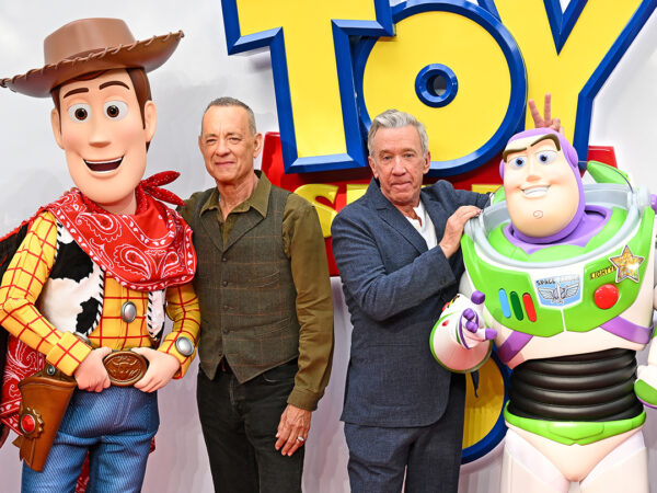 Tom Hanks – Tim Allen: Επιστρέφουν ως Woody και Buzz στην πρεμιέρα του «Toy Story 5»