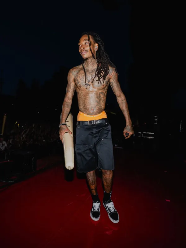 https://www.instagram.com/wizkhalifa/