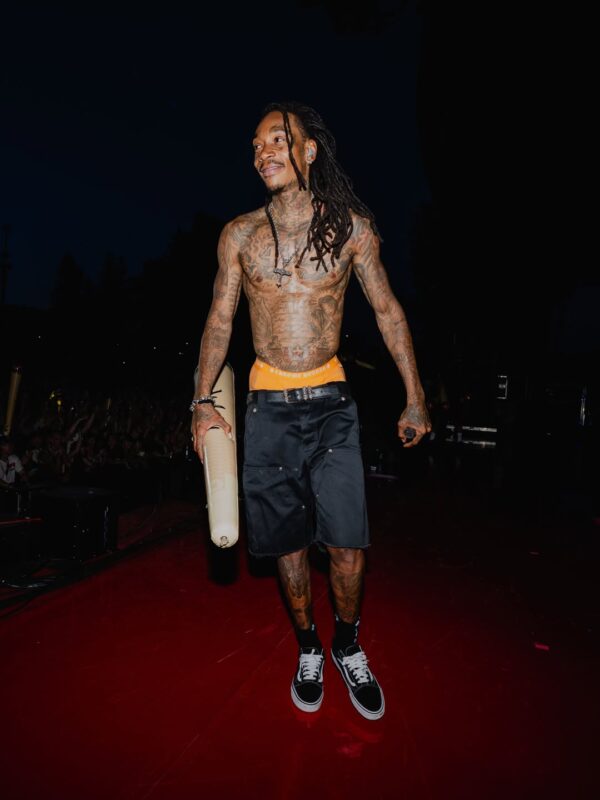 https://www.instagram.com/wizkhalifa/