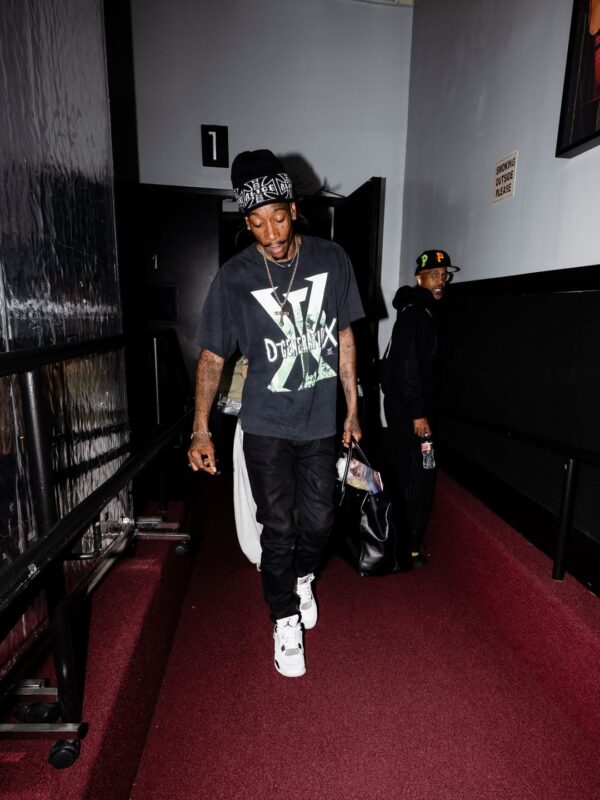 https://www.instagram.com/wizkhalifa/